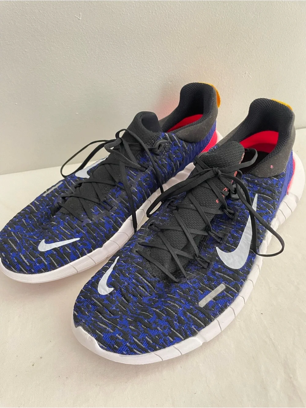 Nike Free Run 5.0 Mens Size 9.5 Black Concord Cinnabar Shoes